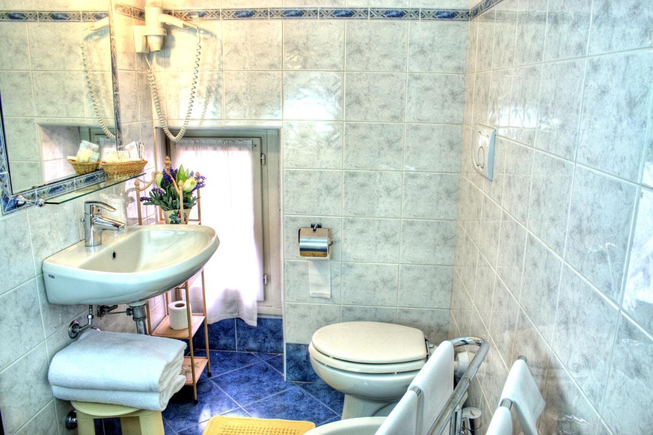 Hotel Torcolo "Residenze Del Cuore" Verona Ngoại thất bức ảnh