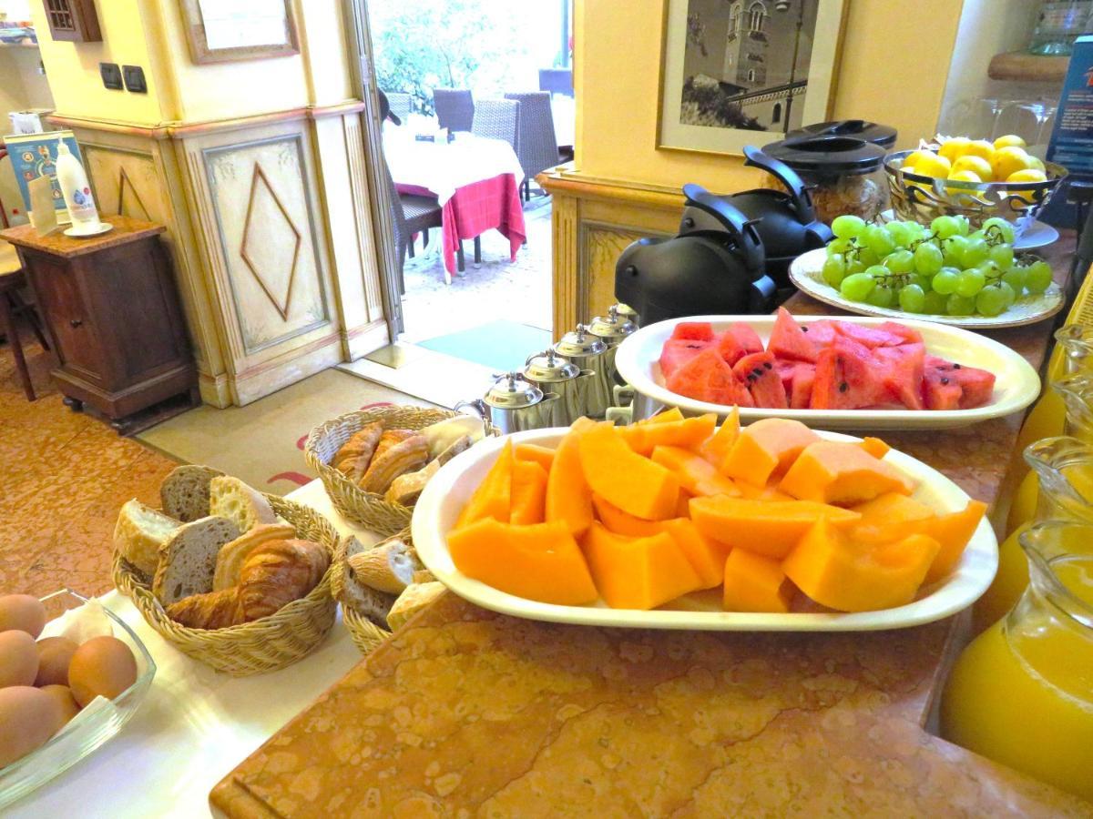 Hotel Torcolo "Residenze Del Cuore" Verona Ngoại thất bức ảnh