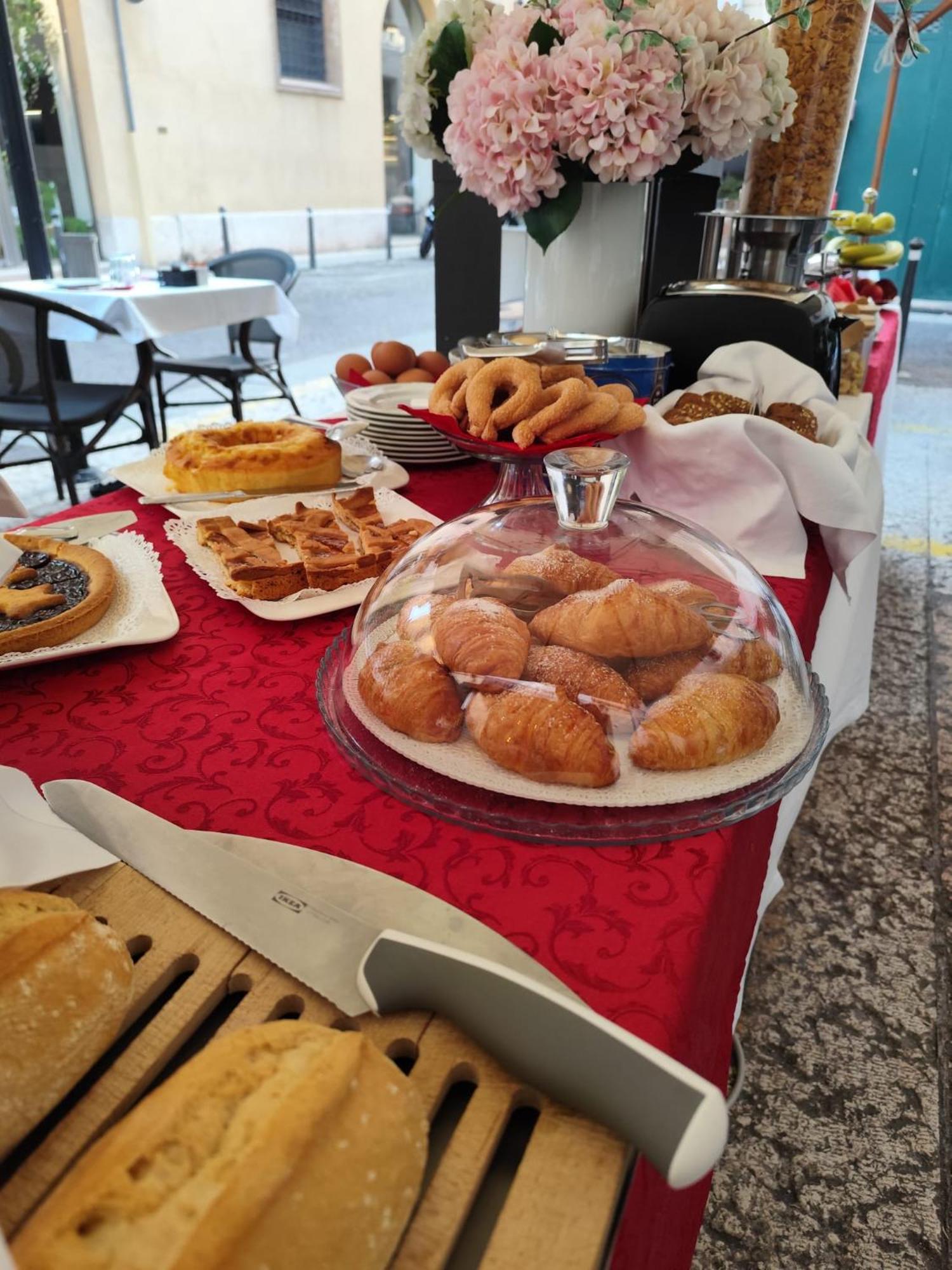 Hotel Torcolo "Residenze Del Cuore" Verona Ngoại thất bức ảnh