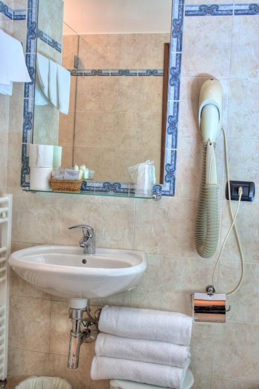 Hotel Torcolo "Residenze Del Cuore" Verona Ngoại thất bức ảnh